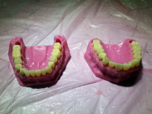 دنتیک یا تایپودنت دندان‌پزشکی